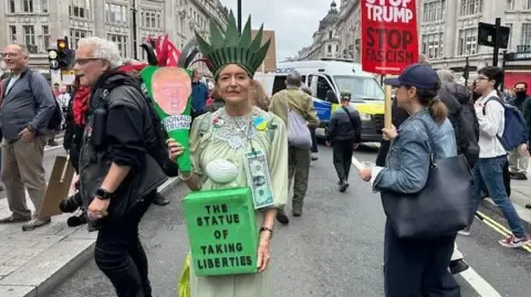 Numerous Activists Assemble in Downtown London to Denounce Trump's Return Diplomatic Journey
